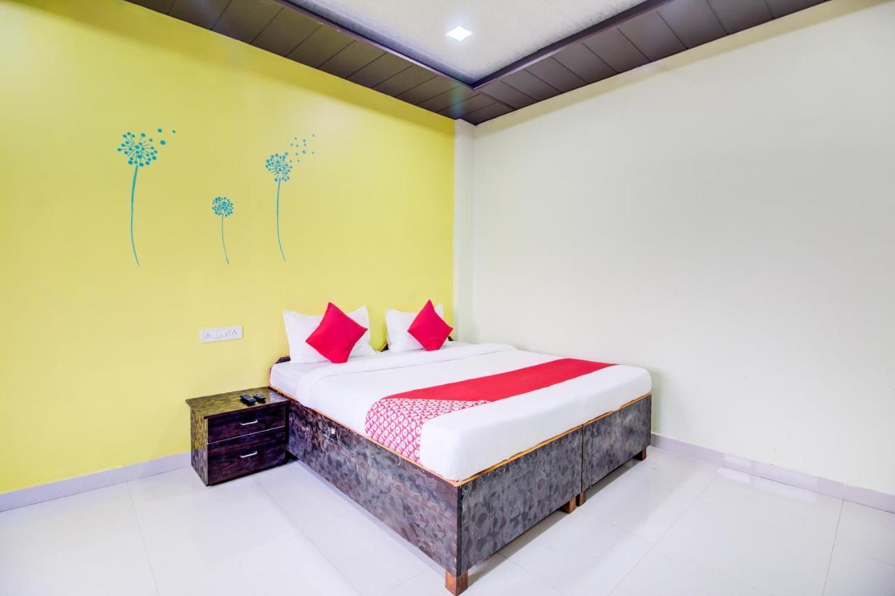 Oyo 48915 Chaitanya Green Park Hotel Vani Eksteriør billede