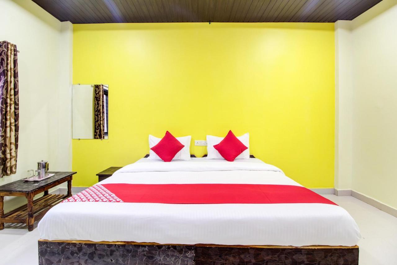 Oyo 48915 Chaitanya Green Park Hotel Vani Eksteriør billede