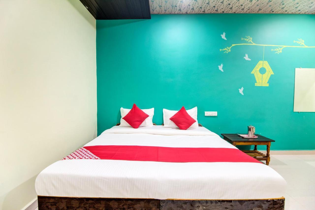Oyo 48915 Chaitanya Green Park Hotel Vani Eksteriør billede
