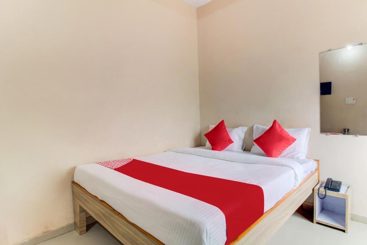 Oyo 48915 Chaitanya Green Park Hotel Vani Værelse billede